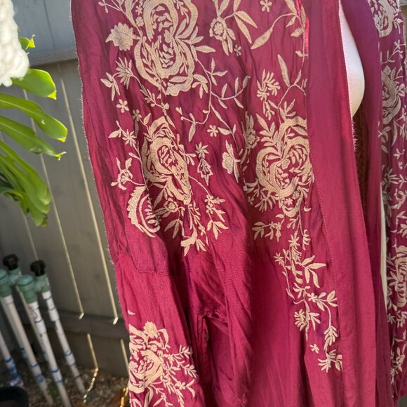 Magnolia Pearl Modal Satin Blessed Kimono Hibiscus NWT SOLD OUT - Picture 11 of 11